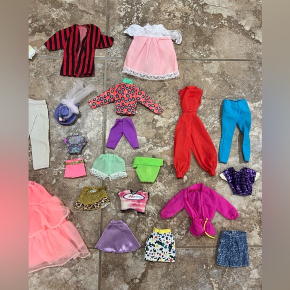 Vintage Barbie Clothing lot 70s 80s 90s Vintage NSYNC Southern Belle & more - Picture 3 of 9
